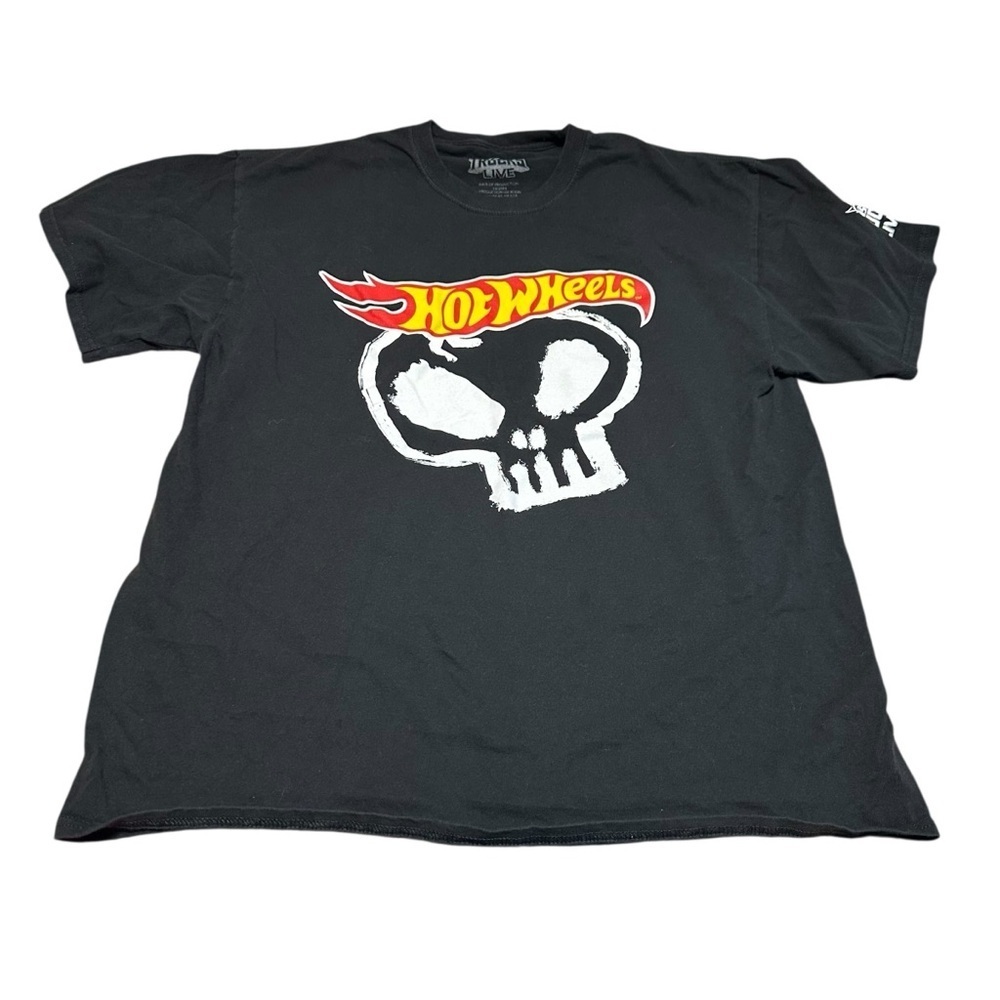 Mattel Hot Wheels Black Tee with Skull Design